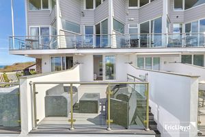 Photo 30- click for photo gallery